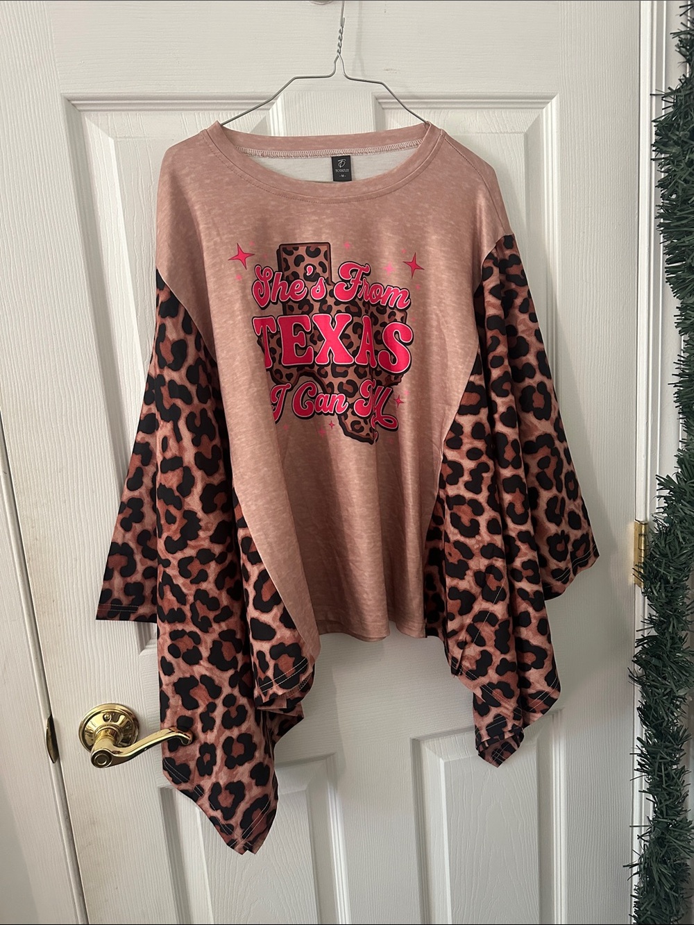 Girls' Pink Leopard Sleeve Graphic Top - 'She's From Texas'